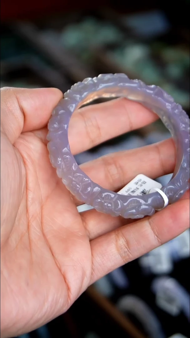 未镶嵌镯子玛瑙/玉髓4.1   54.5圈口