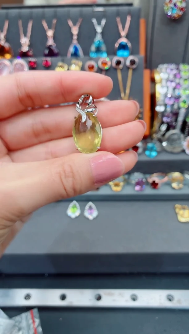 吊坠(不含链)银S925镶嵌水晶水晶吊坠