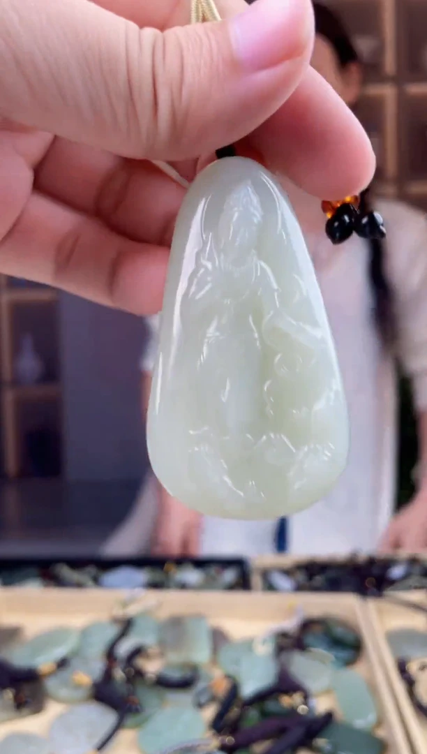 颈饰未镶嵌和田玉拍一发一，多样性发货