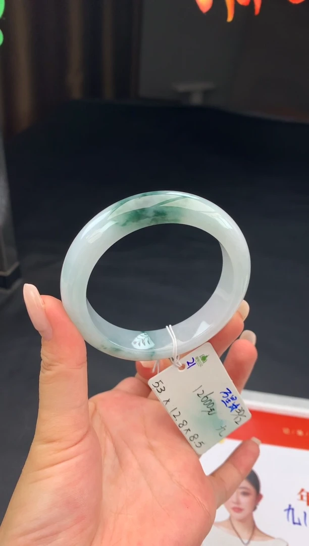 未镶嵌手镯翡翠翡翠自带#送人#，假一赔三