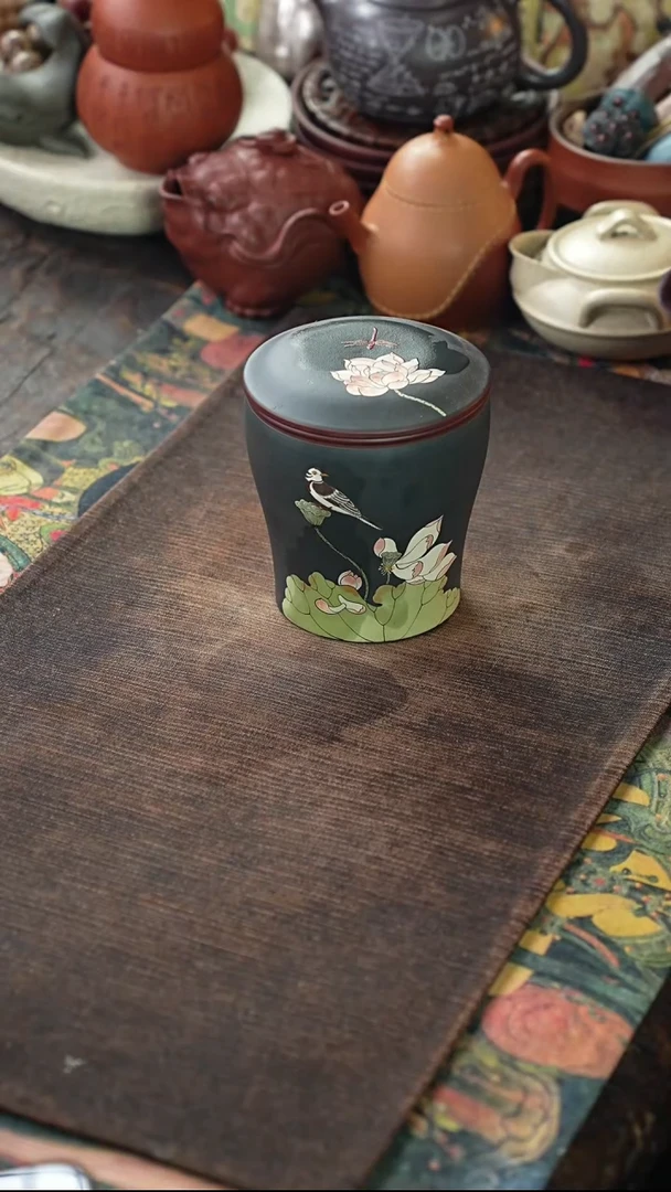 粉浆泥绘荷花茶叶罐234