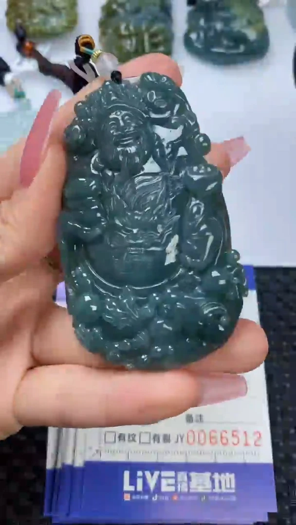 【闪购商品】翡翠颈饰未镶嵌111111111111111