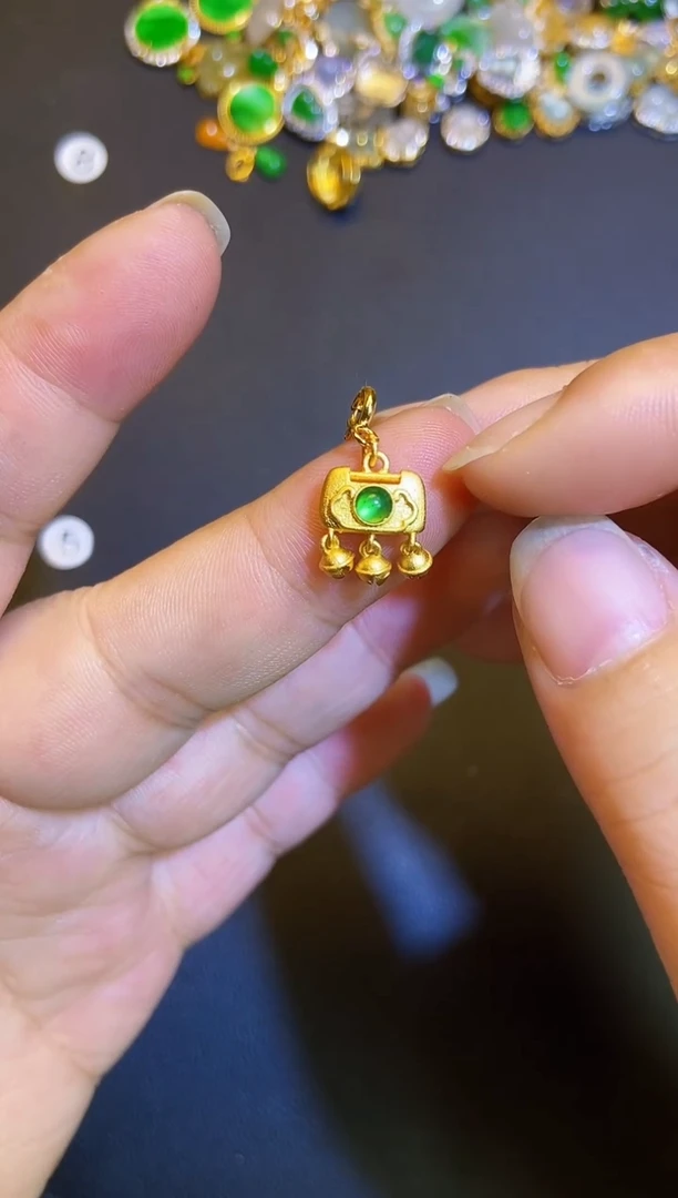 吊坠(不含链)银S925镶嵌翡翠1
