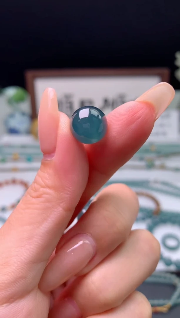 翡翠未镶嵌颈饰0298074302