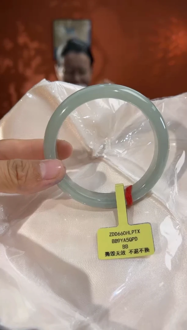 未镶嵌手镯翡翠翡翠手镯
