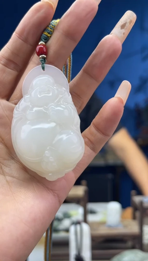 和田玉未镶嵌颈饰1