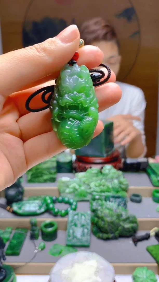 【闪购商品】和田玉（碧玉）颈饰未镶嵌1