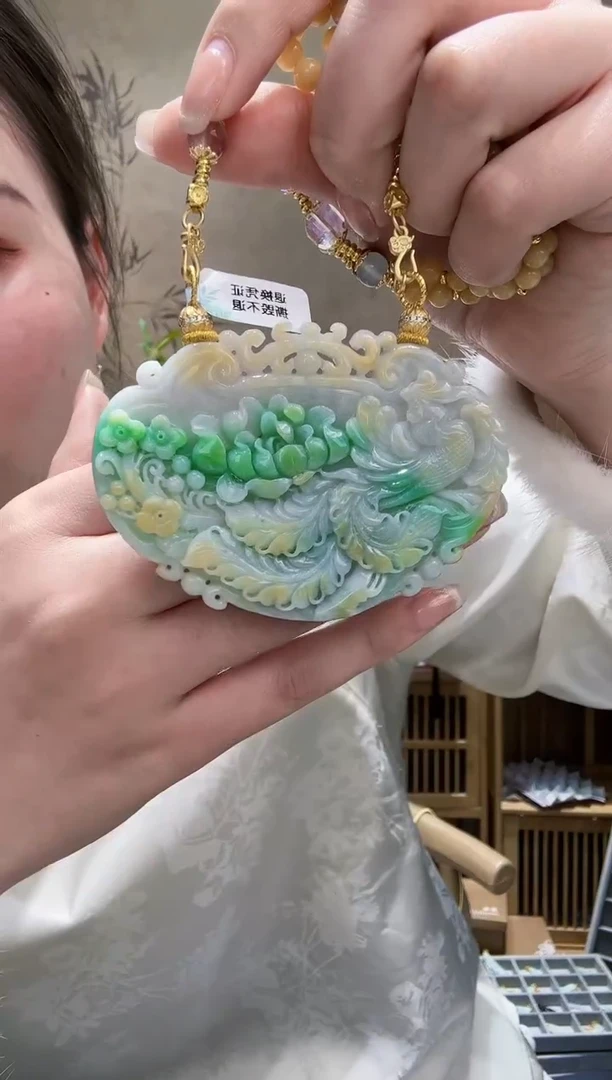 【闪购商品】翡翠颈饰未镶嵌吊坠