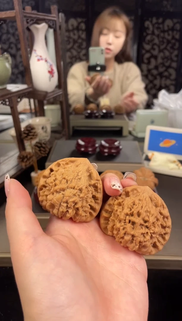 【闪购商品】文玩核桃把件官帽52尺-44