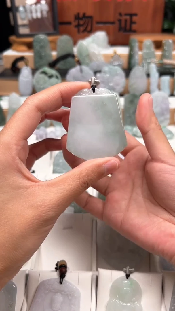 【闪购商品】翡翠颈饰未镶嵌天然A货翡翠1/20/16