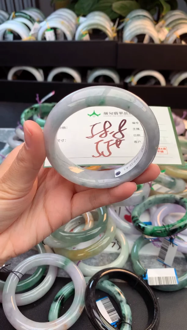 未镶嵌手镯翡翠哆*咪毛货需精细抛光+多样性拍1发1