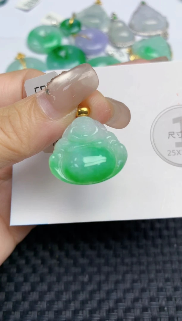 颈饰18K金镶嵌翡翠 天然缅甸A货翡翠百元以上9元证书费自理