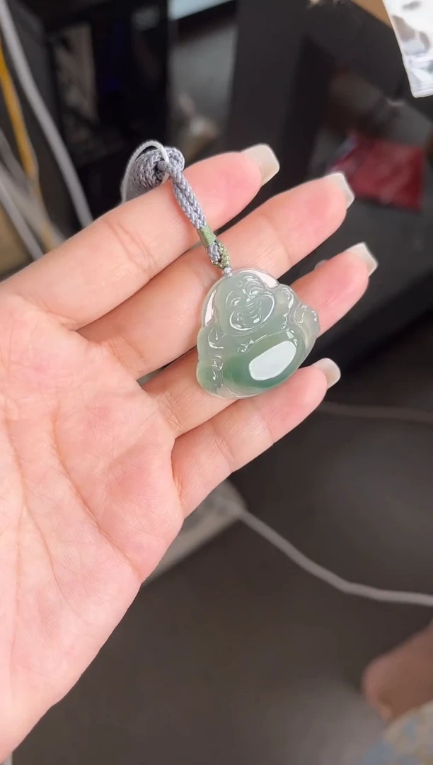 翡翠未镶嵌颈饰吊坠