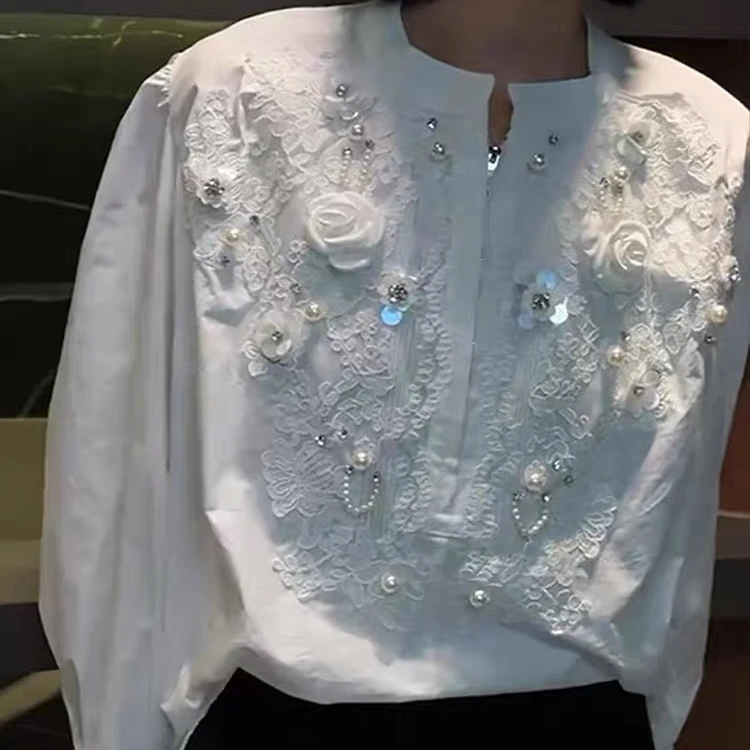 法式圆领长袖白色衬衫女2024钉珠花朵气质衬衣蕾丝钩花宽松上衣秋