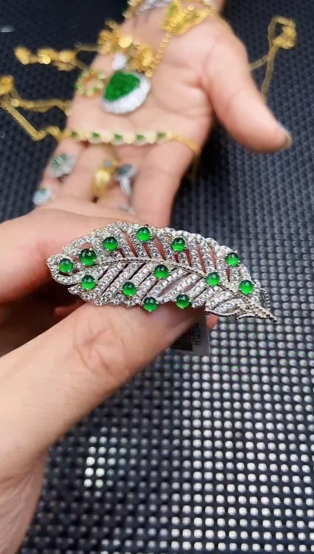 翡翠未镶嵌颈饰11111111