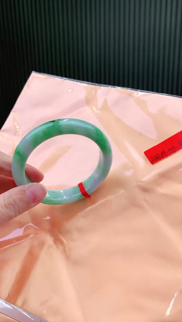 未镶嵌手镯翡翠56