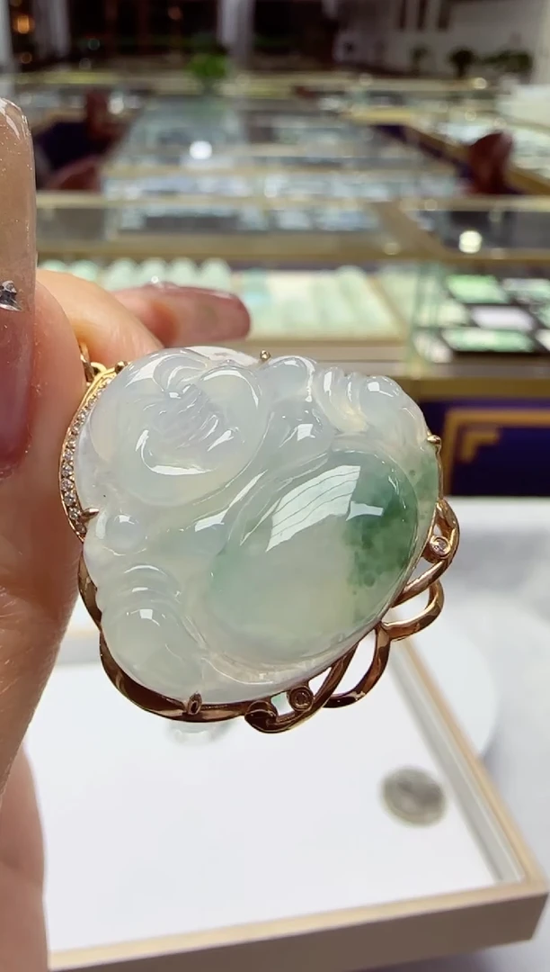 颈饰18K金镶嵌翡翠佛公