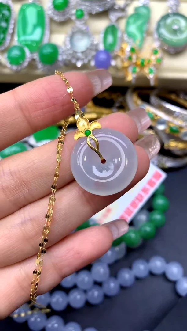 颈饰18K金镶嵌翡翠182-中国好珍宝