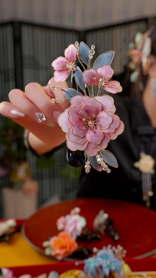 刺绣非遗苏绣绒花