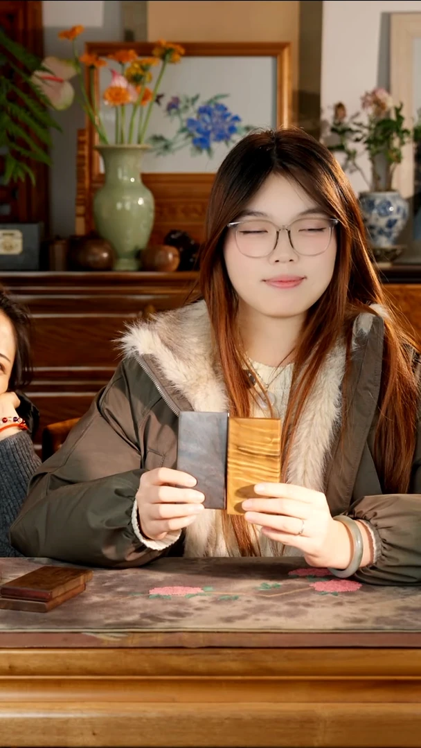 金丝楠木水波纹盒子