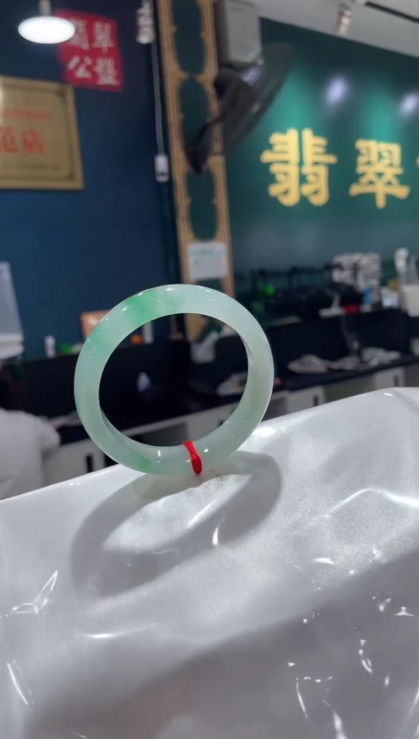 未镶嵌手镯定制翡翠意向金/翡翠源头市场代购定金