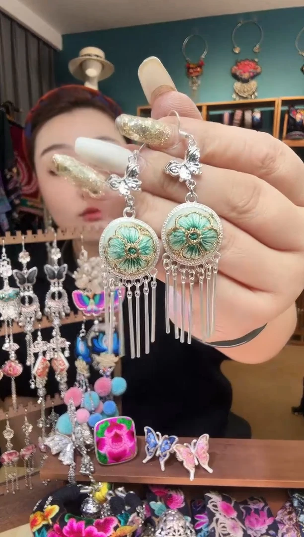 刺绣纯手工民族风刺绣耳环