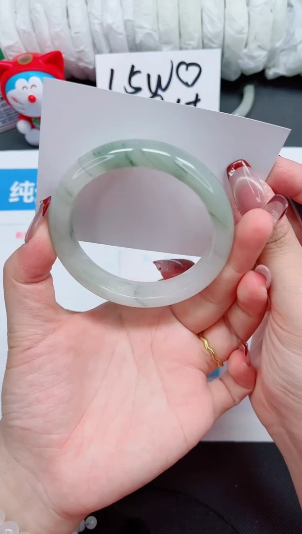 【闪购商品】石英质玉手镯未镶嵌225