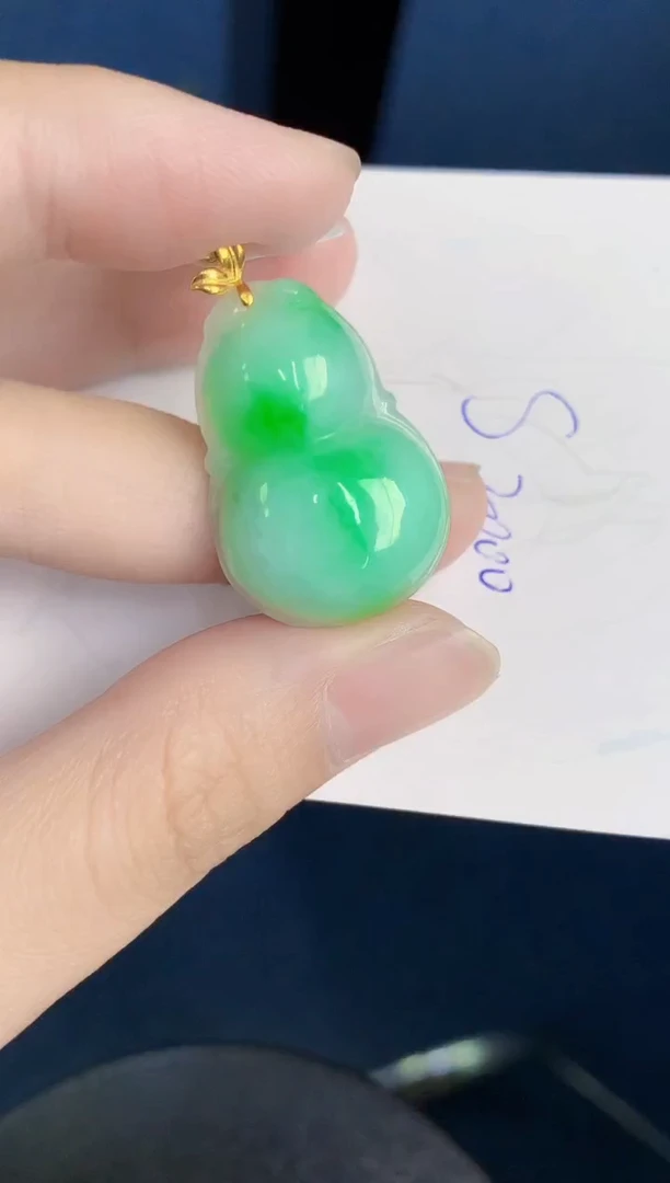 颈饰18K金镶嵌翡翠天然翡翠缅甸A货