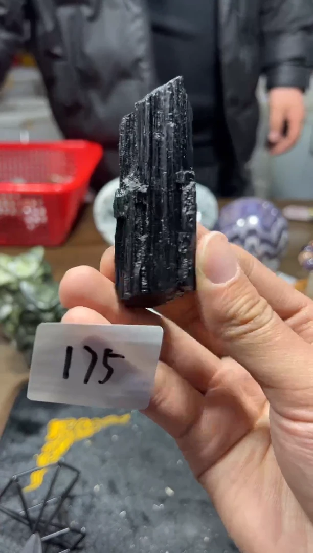 未镶嵌珠宝半成品水晶175