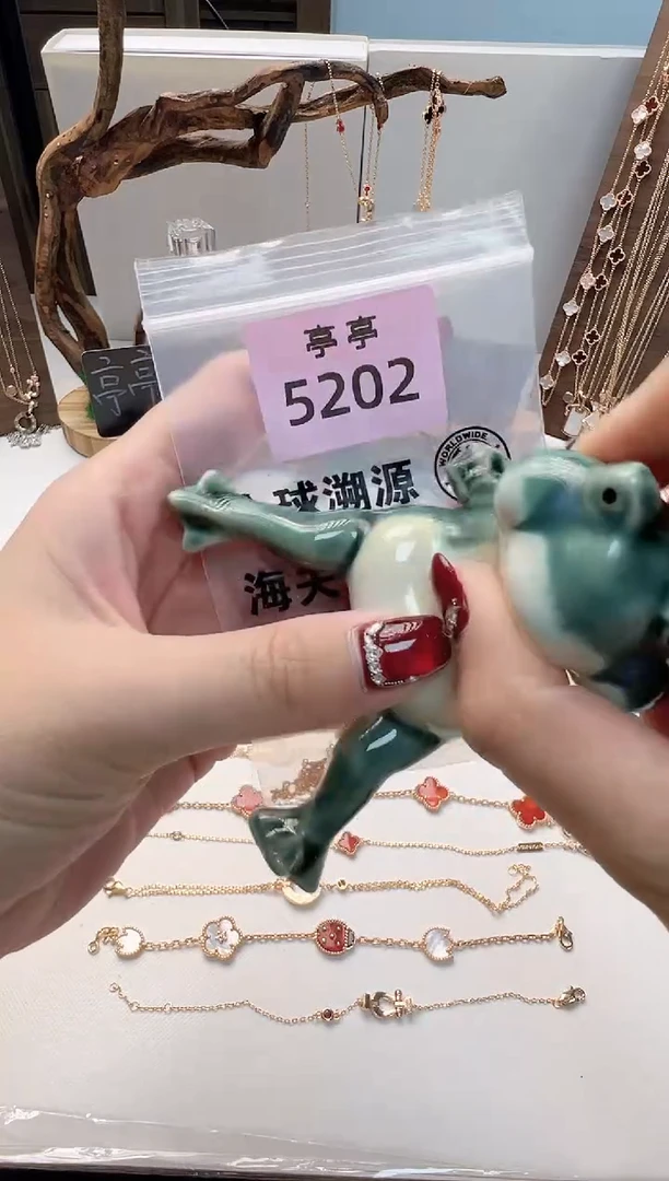 瓷片樱****ゥ福䘵甄选阁亭亭壹号店