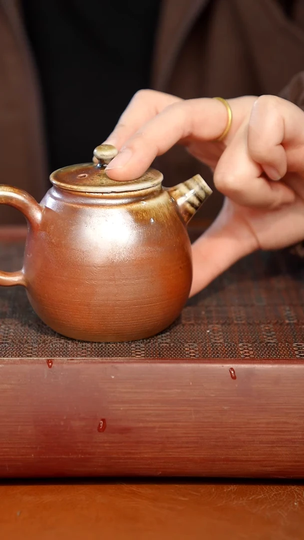 奢瓷/瑞寅柴烧茶器（壶）671