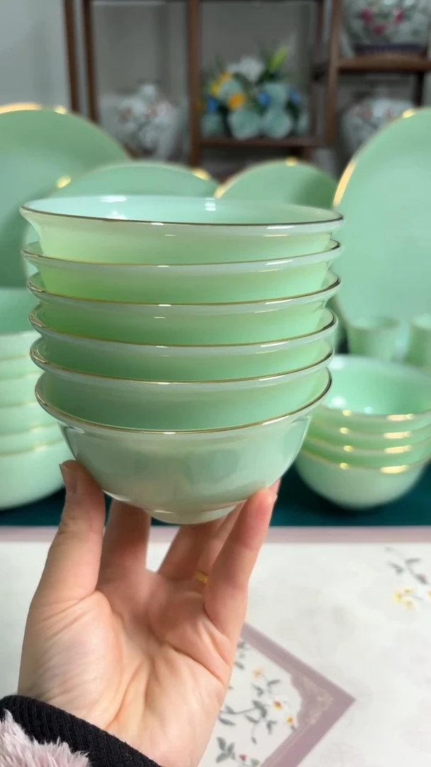 硬质细瓷   4.5英寸玉瓷碗6个口径11.5厘米