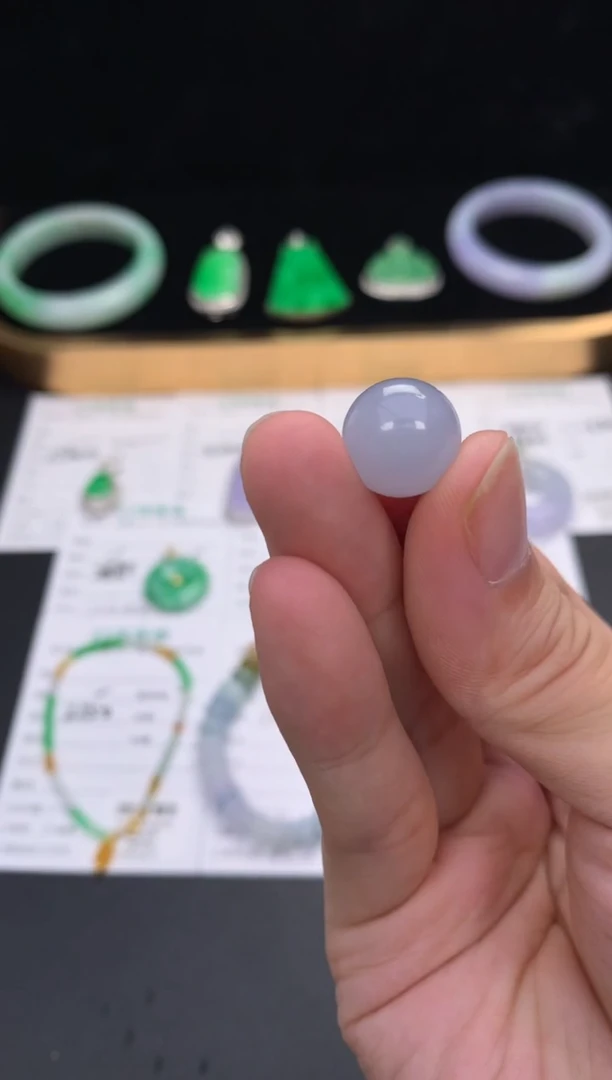 未镶嵌挂件翡翠48小时鉴赏期 退货不扣服务费