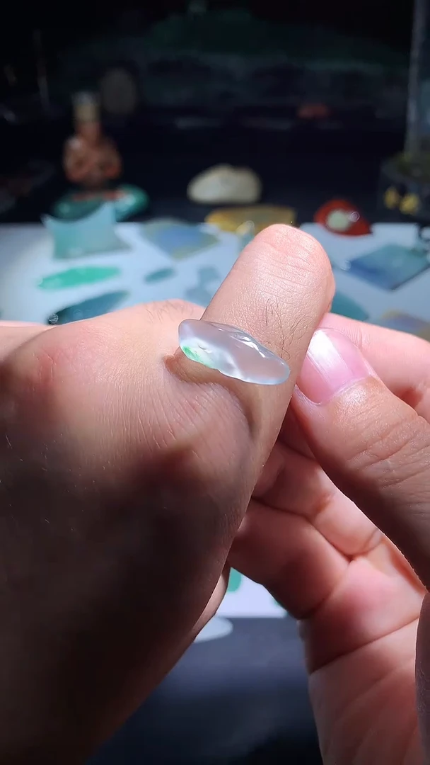 未镶嵌定制翡翠戒面