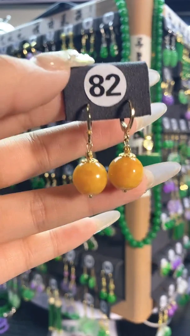 【闪购商品】翡翠耳饰银S925镶嵌82...