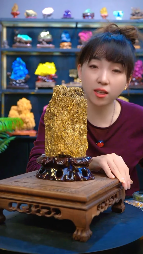 石材颜色漂亮，造型奇特