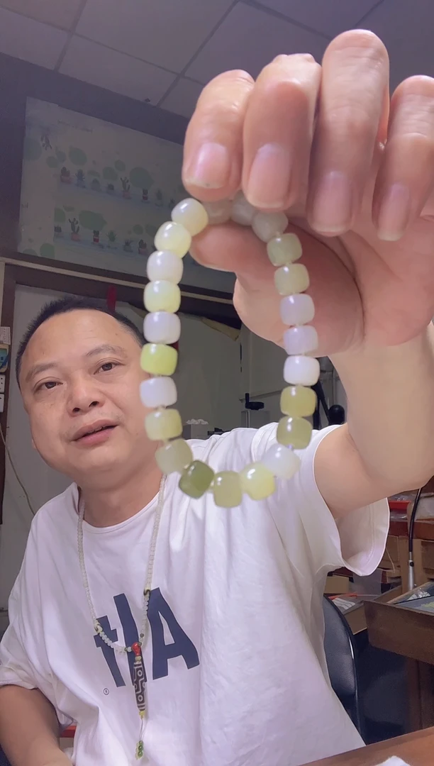 未镶嵌手串和田玉多宝