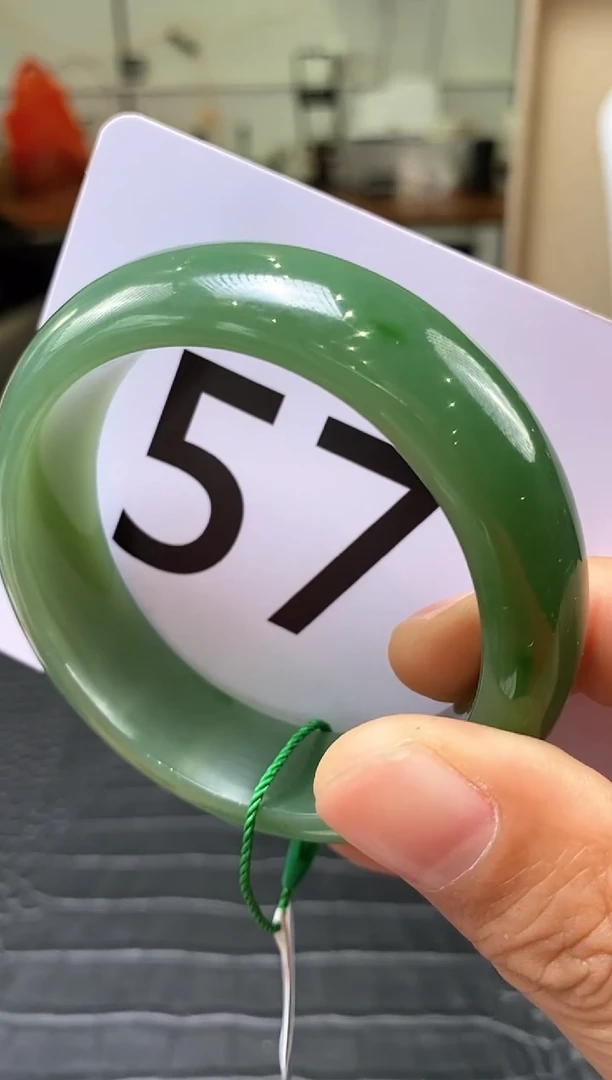 【闪购商品】和田玉碧玉手镯未镶嵌一个