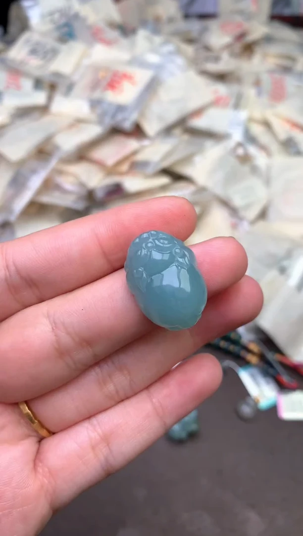 未镶嵌挂件翡翠—