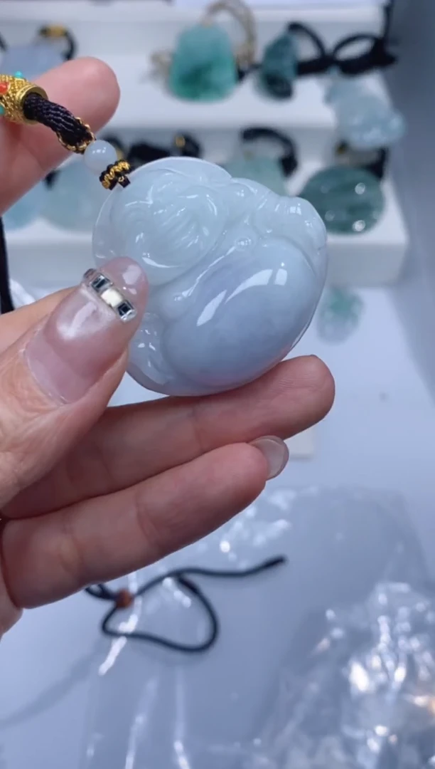 颈饰未镶嵌翡翠吊坠