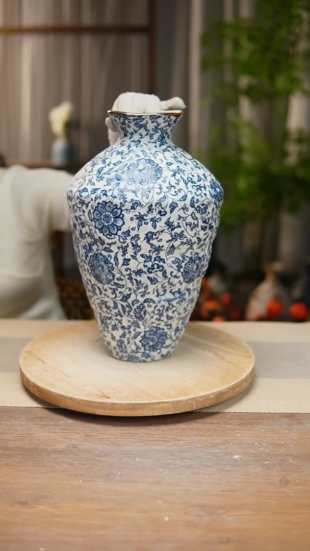 【闪购商品】陶瓷  花器青花瓷缠枝莲高脚