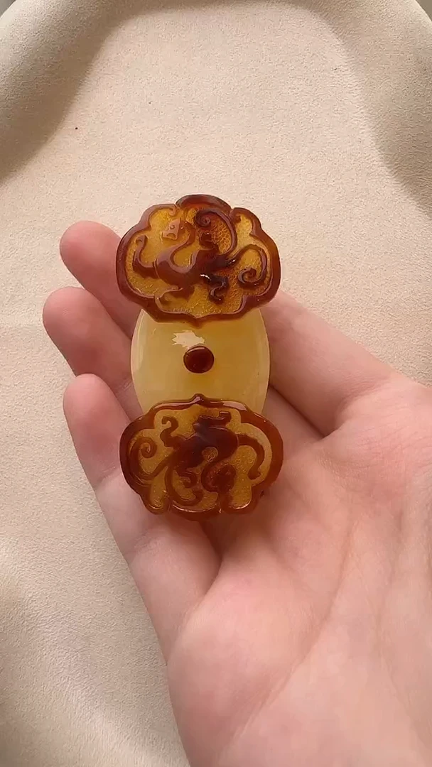 琥珀颈饰未镶嵌吊坠