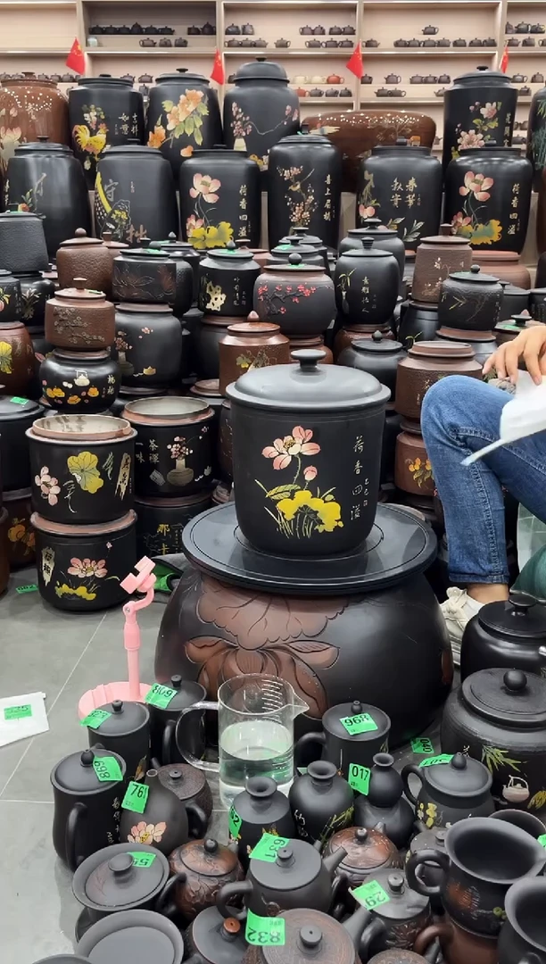 罐瑕疵茶叶罐 彩填七饼 841