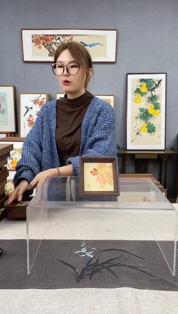 【闪购商品】国画刘凤娜-5寸-小摆台作品-小金鱼