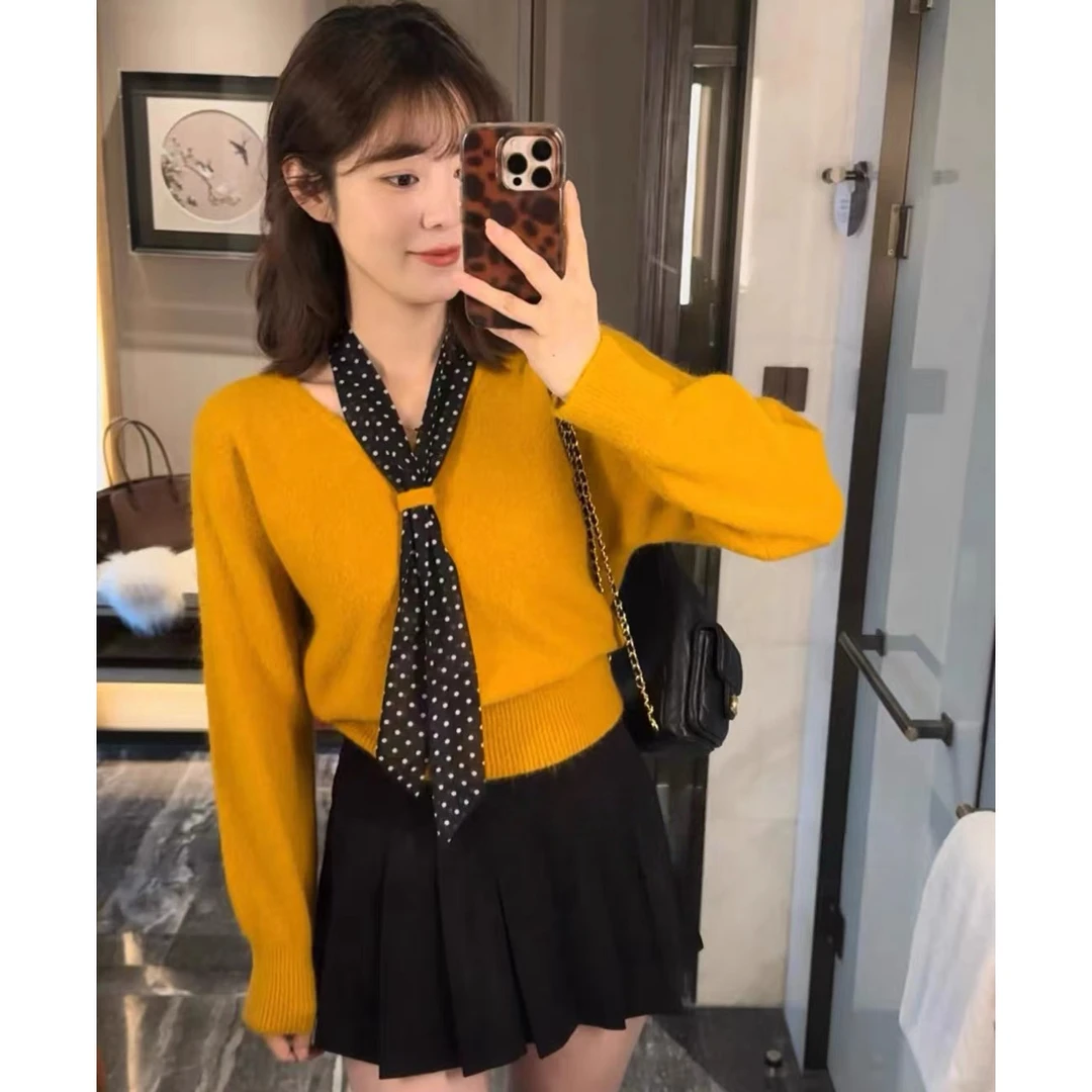 法式复古气质v领波点丝巾领带套头针织衫女秋冬软糯短款毛衣9359