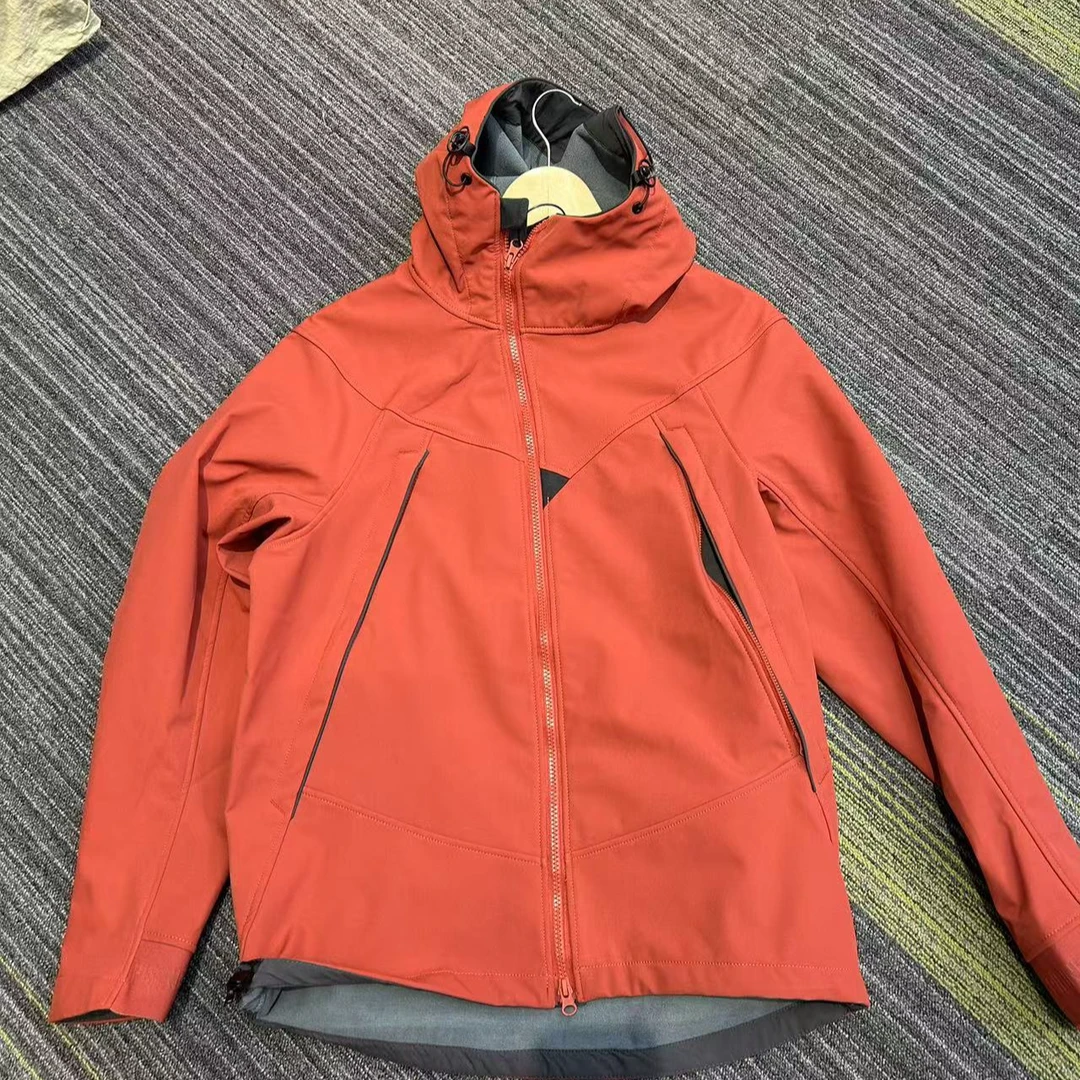 长袖卫衣男士男款时尚休闲红色连帽加绒防风