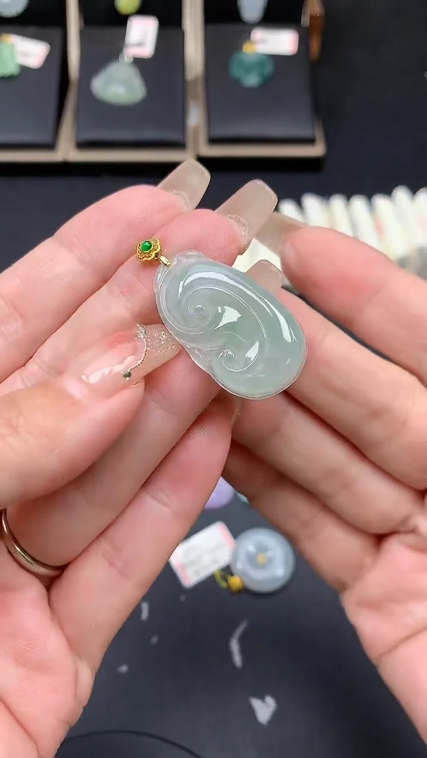 【闪购商品】翡翠吊坠(不含链)18K金镶嵌MS150832