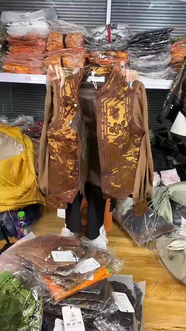 纱袖马甲  L码   105-115斤（小瑕疵）