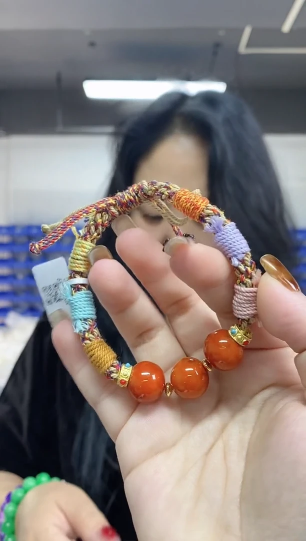 【闪购商品】蜜蜡裸石未镶嵌多样性发其一颜色微差