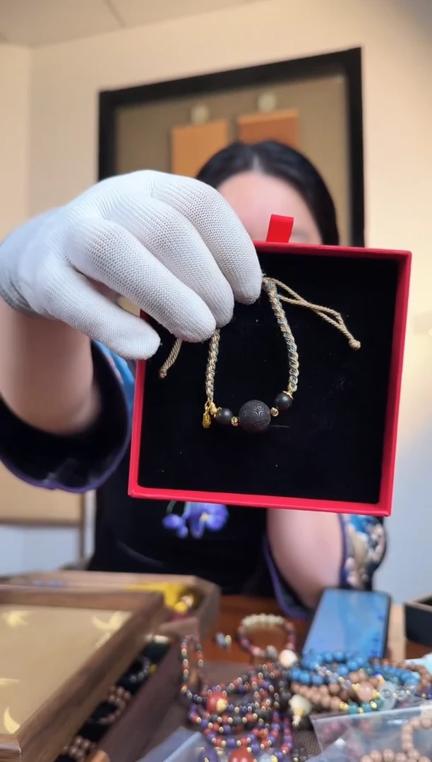 泥塑千伶香编制手串